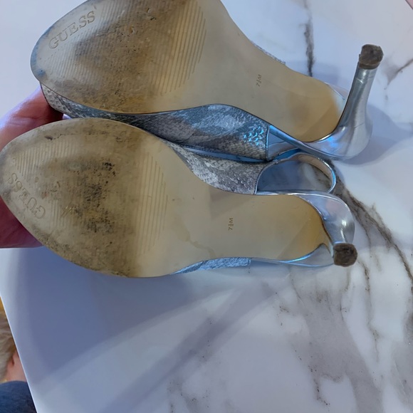 Guess silver heels size 7 - Picture 9 of 9